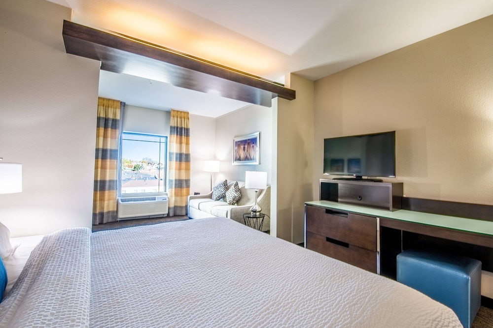 Fairfield Inn & Suites by Marriott Denver Downtown - photo 16