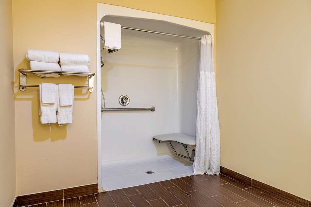 Comfort Suites Savannah Gateway I 95 - photo 34