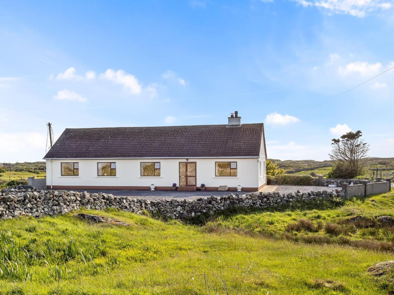 Little Tara Ballyconneely — 4-Star Luxury Hotel in Gaillimh, Republic of Ireland
