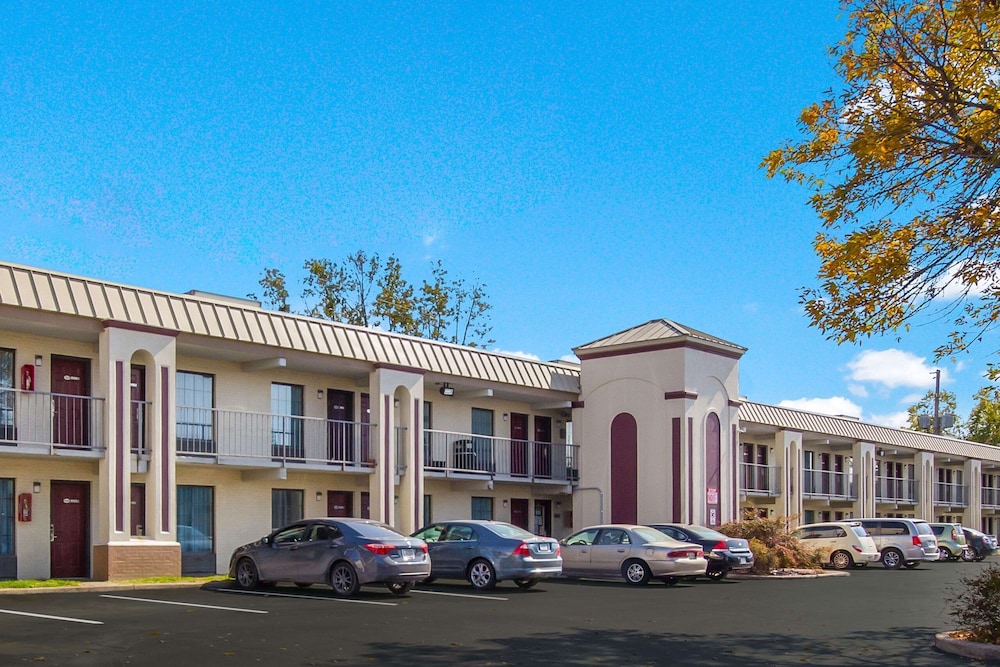 1 Life Studio and Suites - photo 35
