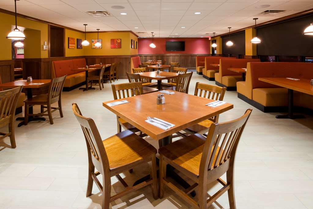 Best Western Plus Willmar - photo 38