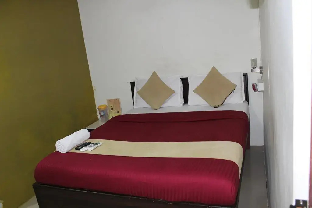 Hotel Saffron Inn - last minute hotel in Mumbai