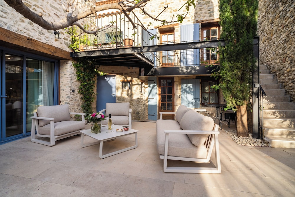 La Barule - carbon neutral hotel in Unknown City