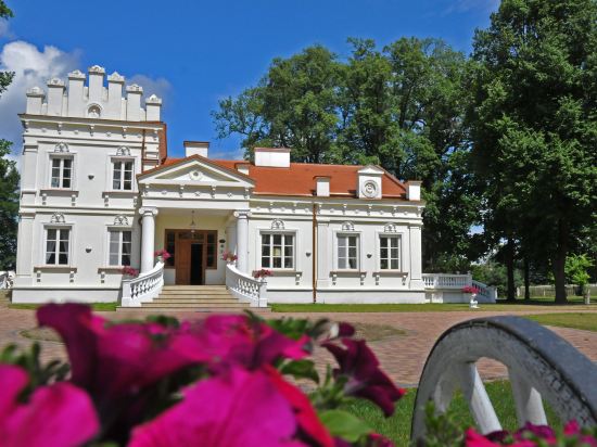 Pałac Żaków — Siennica — photo 4