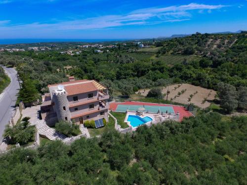 Villa Tinadora — 4-Star Luxury Hotel in Agia Triada, Greece