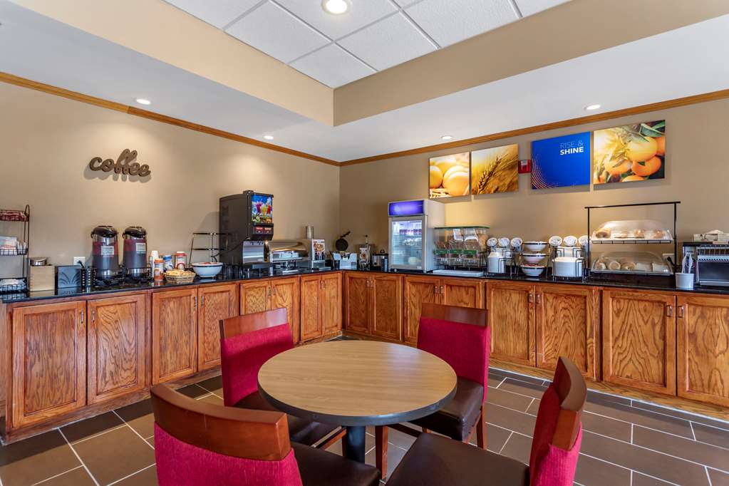 Comfort Inn & Suites Carbondale University Area - photo 27