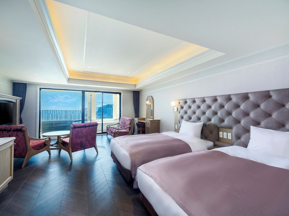 La Vista Atami Terrace in Atami, Japan