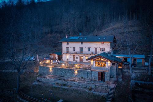 Locanda Il Campo della Quercia — hotel in San Damiano Macra