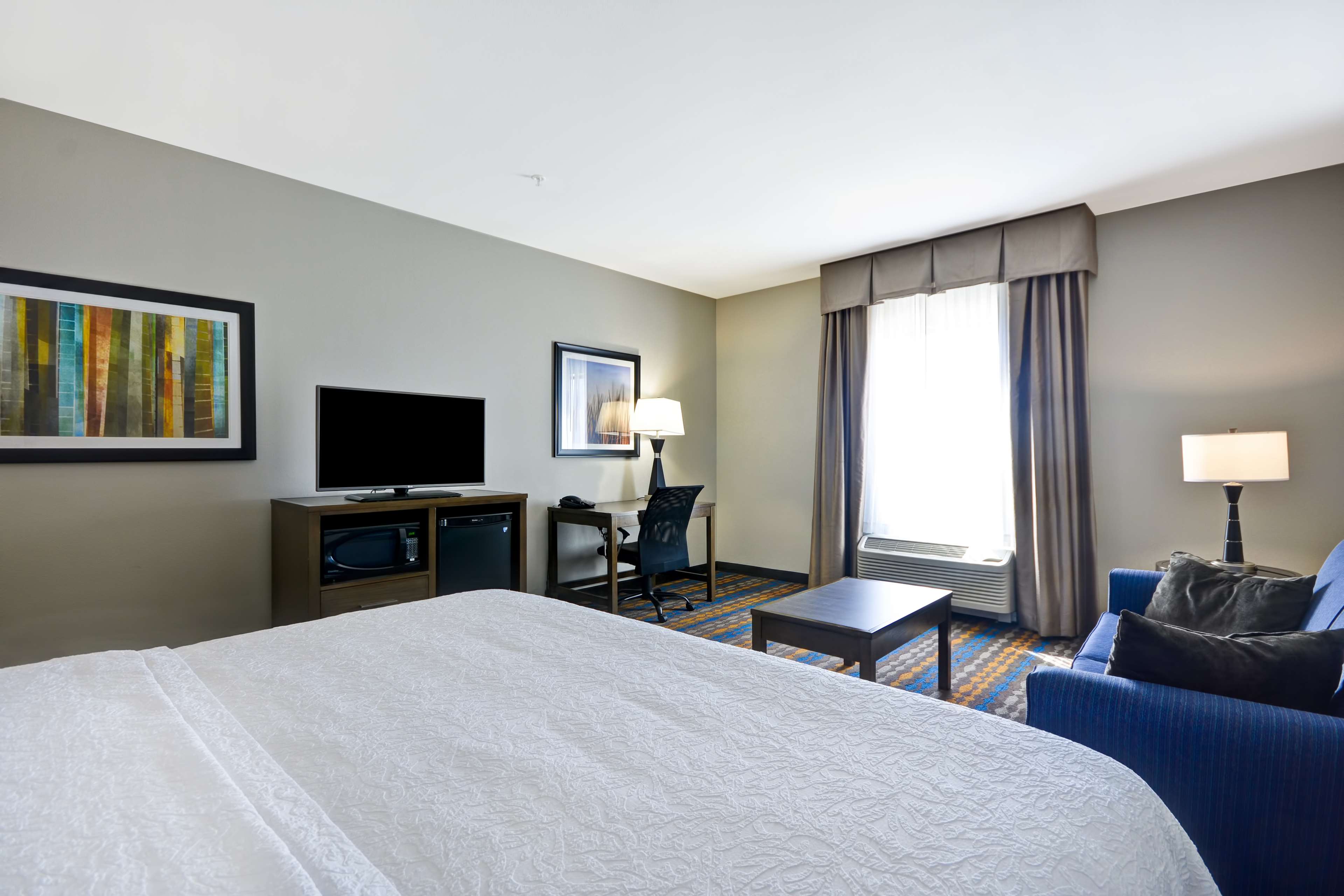 Hampton Inn Kenedy - photo 18