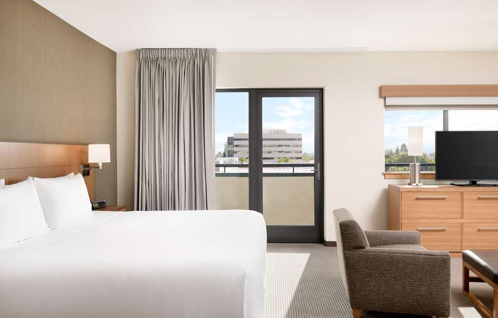 Hyatt Place Pasadena - photo 4