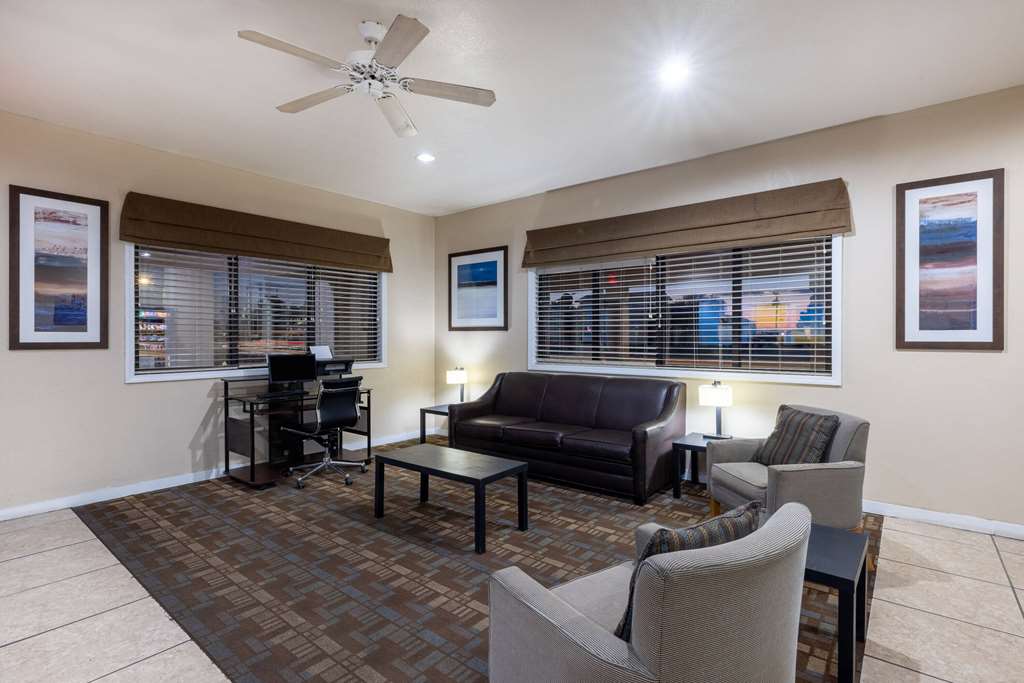 Days Inn by Wyndham Roswell - photo 8