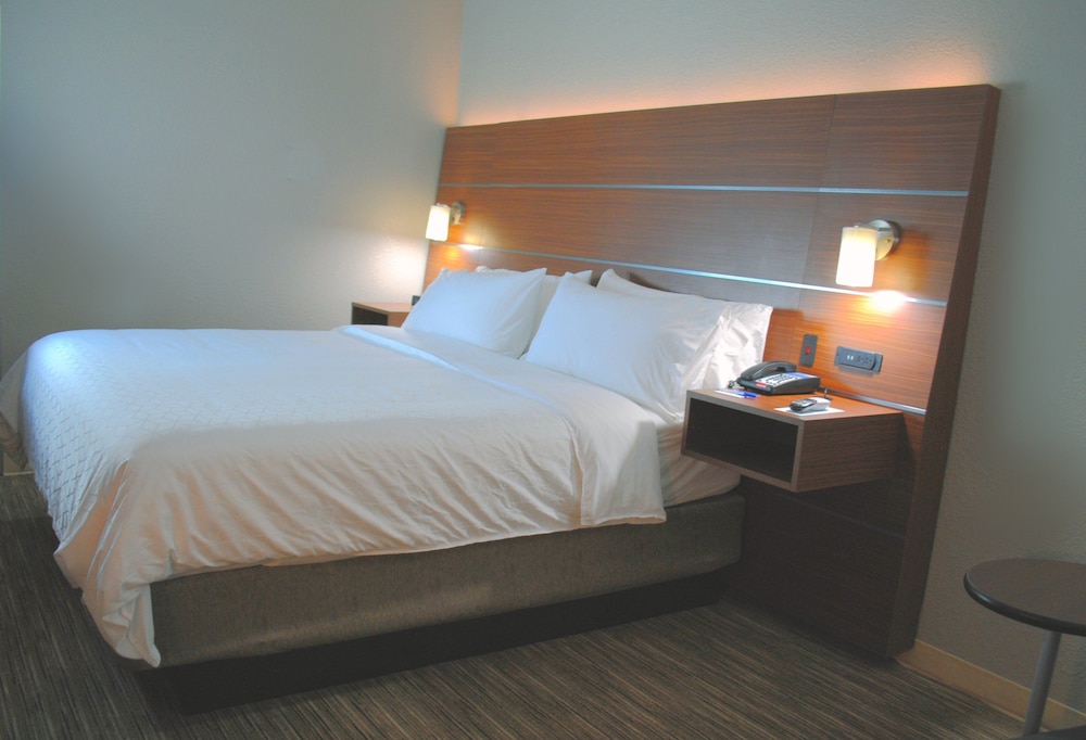 Holiday Inn Express & Suites Columbia City by IHG - photo 2