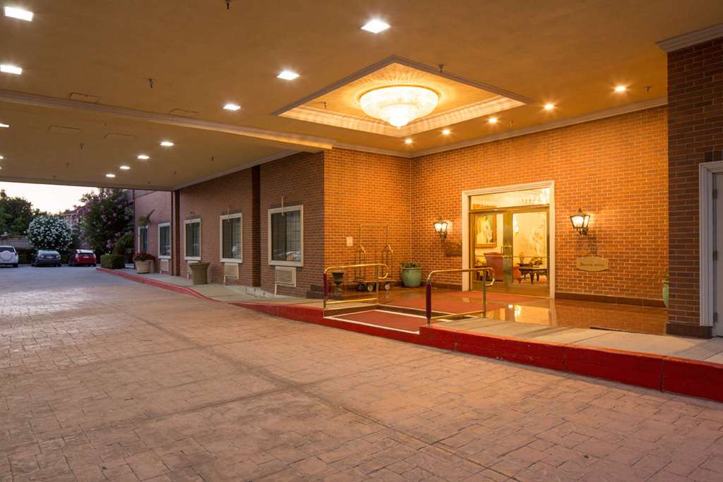 Bristol Hotel Boutique Collection - photo 2