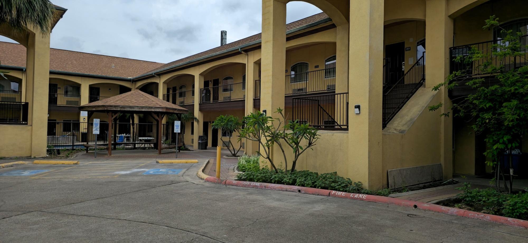 Texas Inn & Suites Rio Grande Valley - photo 28