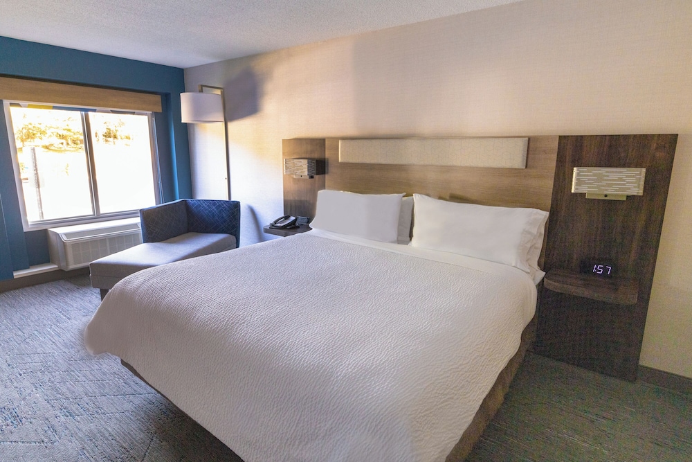 Holiday Inn Express Hotel of Neptune by IHG - photo 18