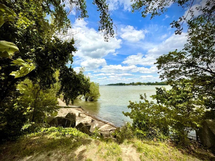 4 Guests: River & Garden Charm in Budapest, Hungary