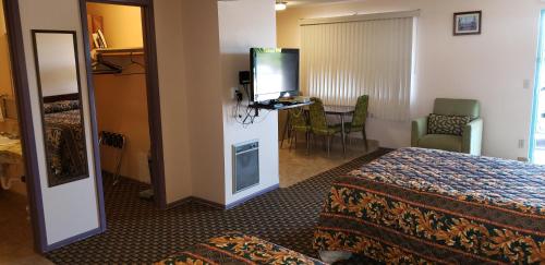 Westernaire Motel - photo 24