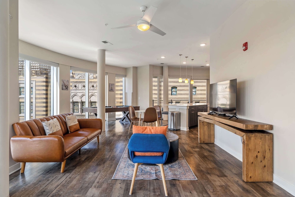 CozySuites Penrose in Indianapolis, United States