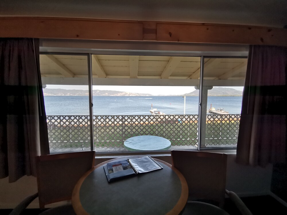Skylark Shores Resort - photo 50