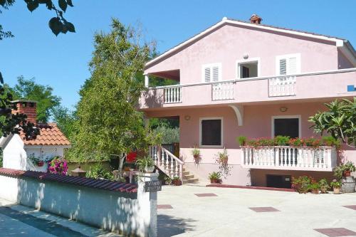 Apartment in Privlaka near Stunning Beaches — 4-Star Luxury Hotel in Privlaka, Croatia