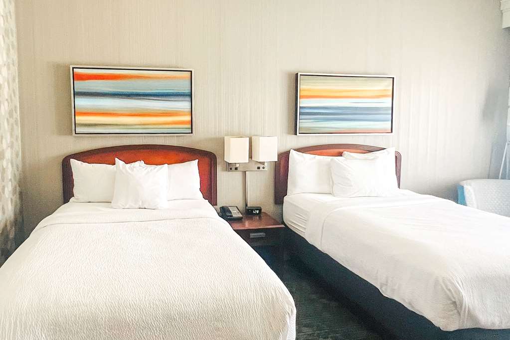 Country Inn & Suites by Radisson Columbus Edinburgh - photo 14