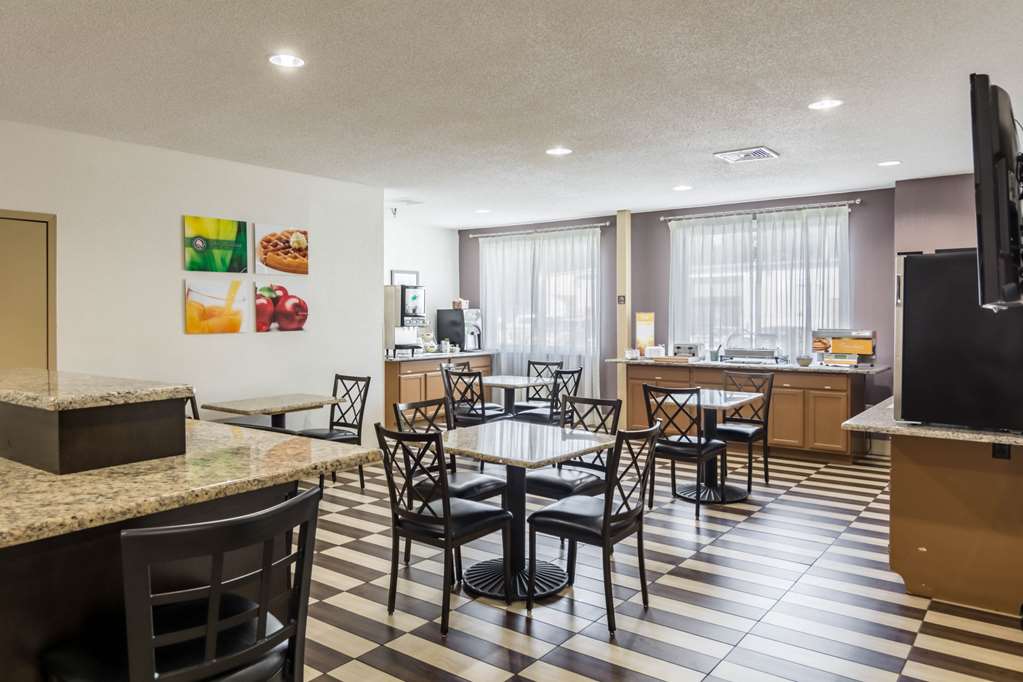 Quality Inn Warsaw near Rappahannock River - photo 27