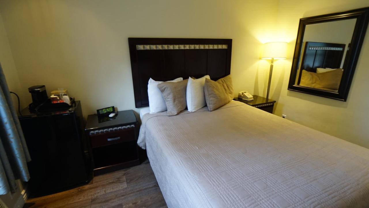Trylon Hotel Hollywood - photo 19