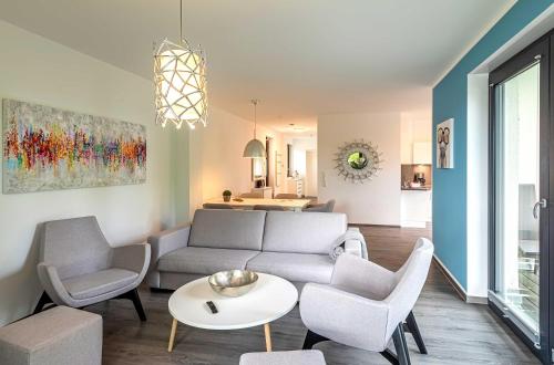 Shanti Suite mit Dachterrasse Kamin & Sauna am Krakower See — 4-Star Luxury Hotel in Krakow Am See, Germany