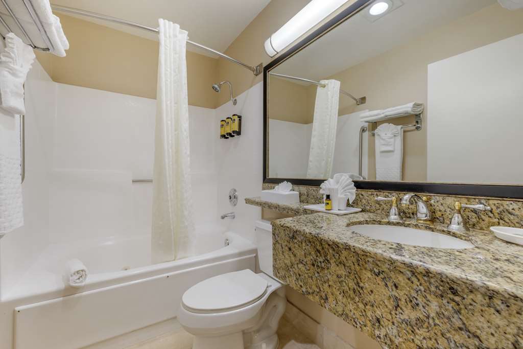 Best Western Plus Marina Shores Hotel - photo 52