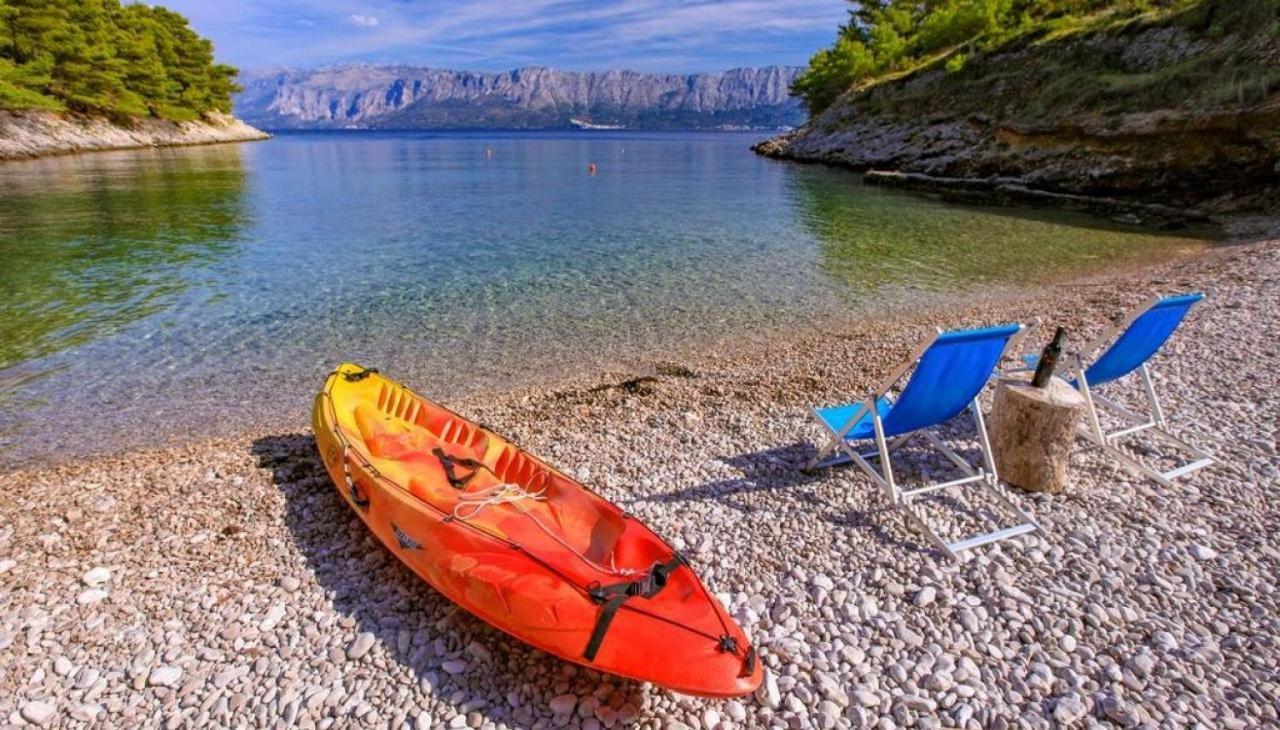 Robinson Divja in Sucuraj, Croatia