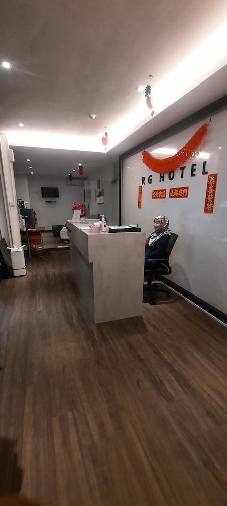 Oyo 90724 Rg Hotel — Batu Pahat — photo 4