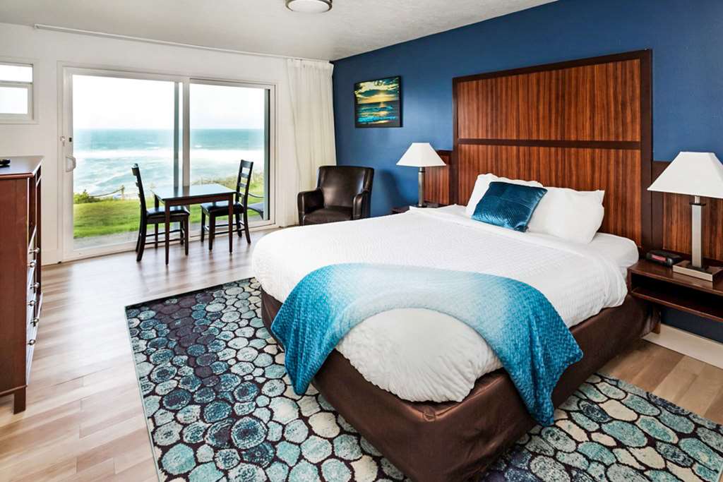 Clarion Inn Surfrider Resort - photo 14