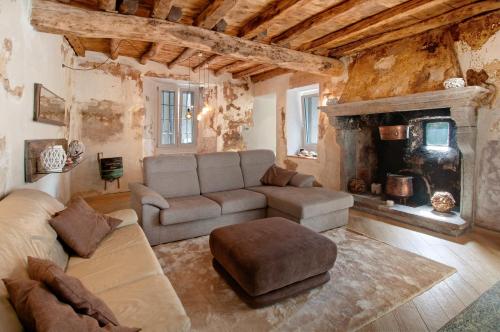 Thari House Como Lake — 4-Star Luxury Hotel in Lenno, Italy