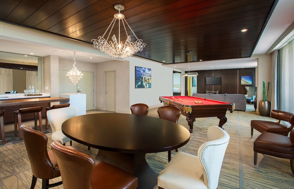 DoubleTree by Hilton Hotel Miami Airport & Convention Center - photo 35