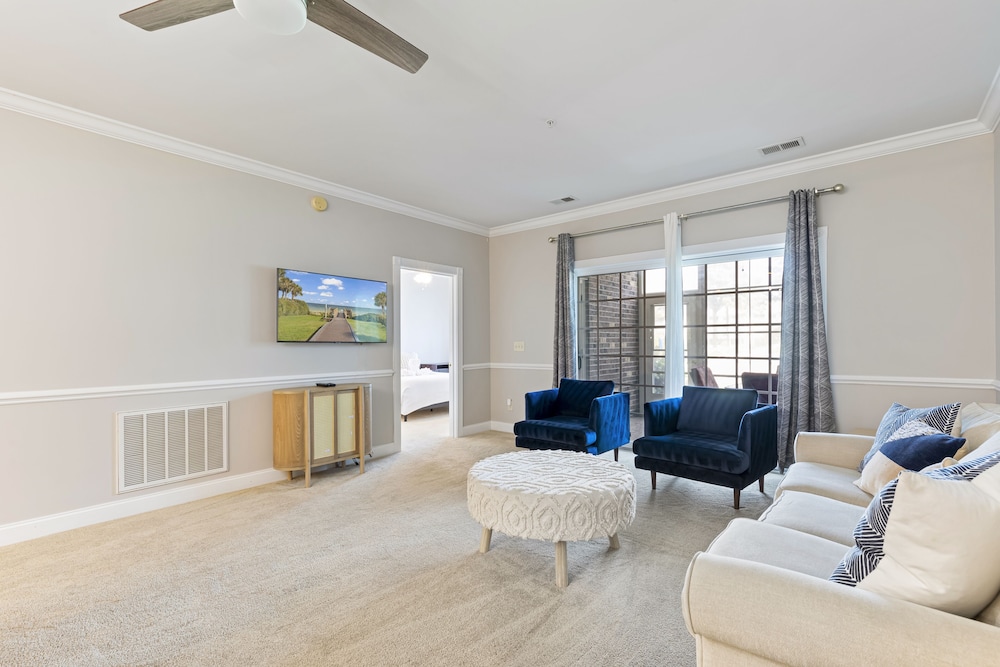 Stylish Golf Beach Getaway — 4-Star Luxury Hotel in Myrtle Beach, United States