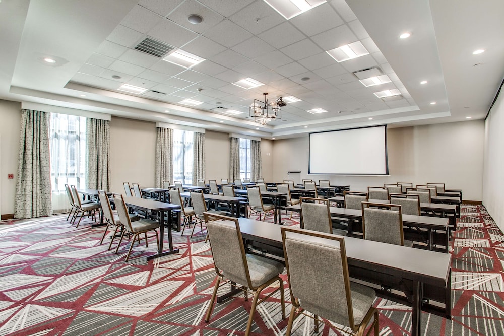 Hilton Garden Inn North Dallas Central Expy - photo 36