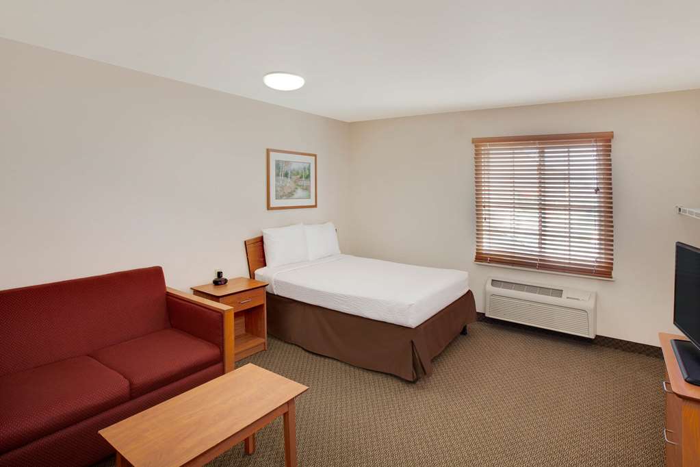 WoodSpring Suites Houston I 10 West - photo 9