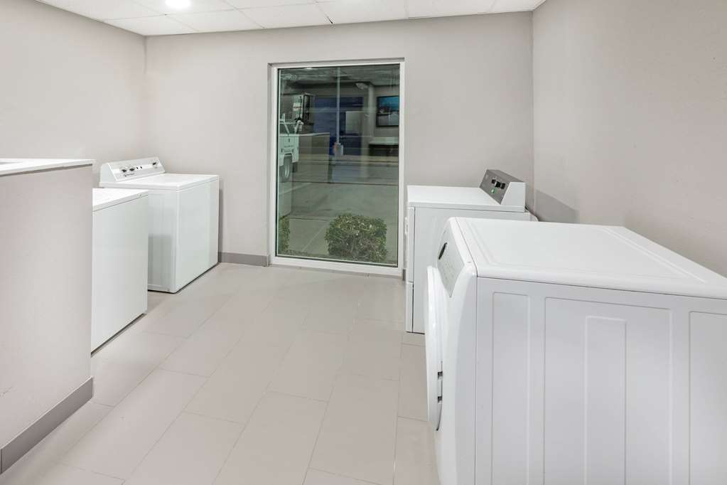 Hawthorn Extended Stay by Wyndham Ardmore - photo 33