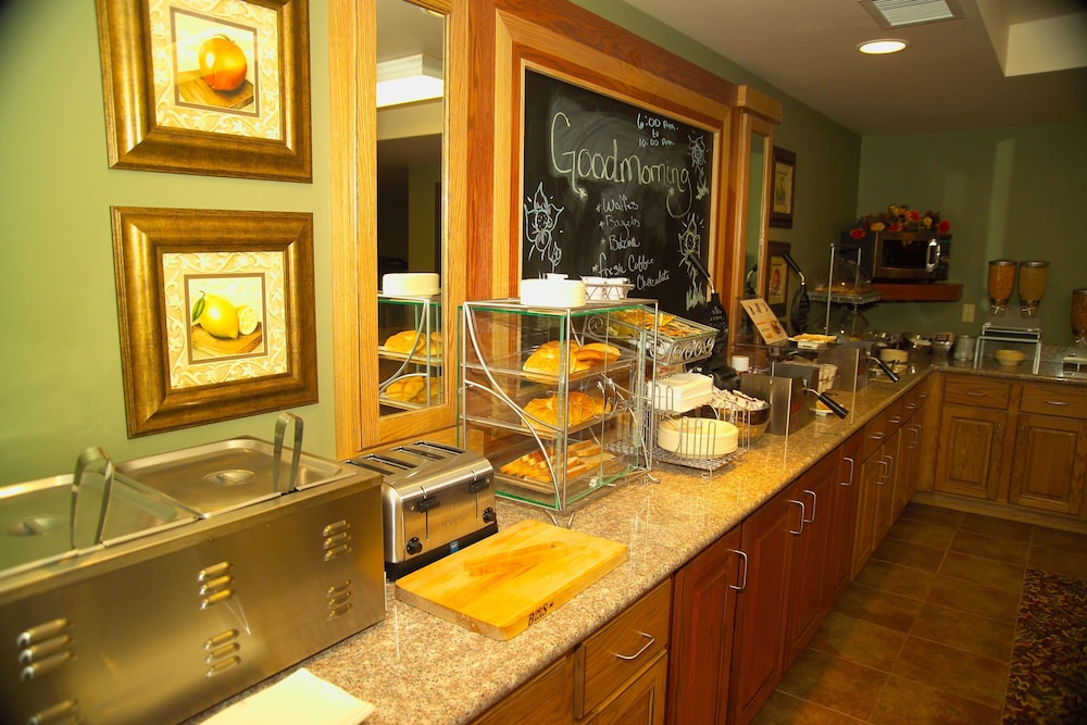 Hotel Glenwood Springs - photo 52