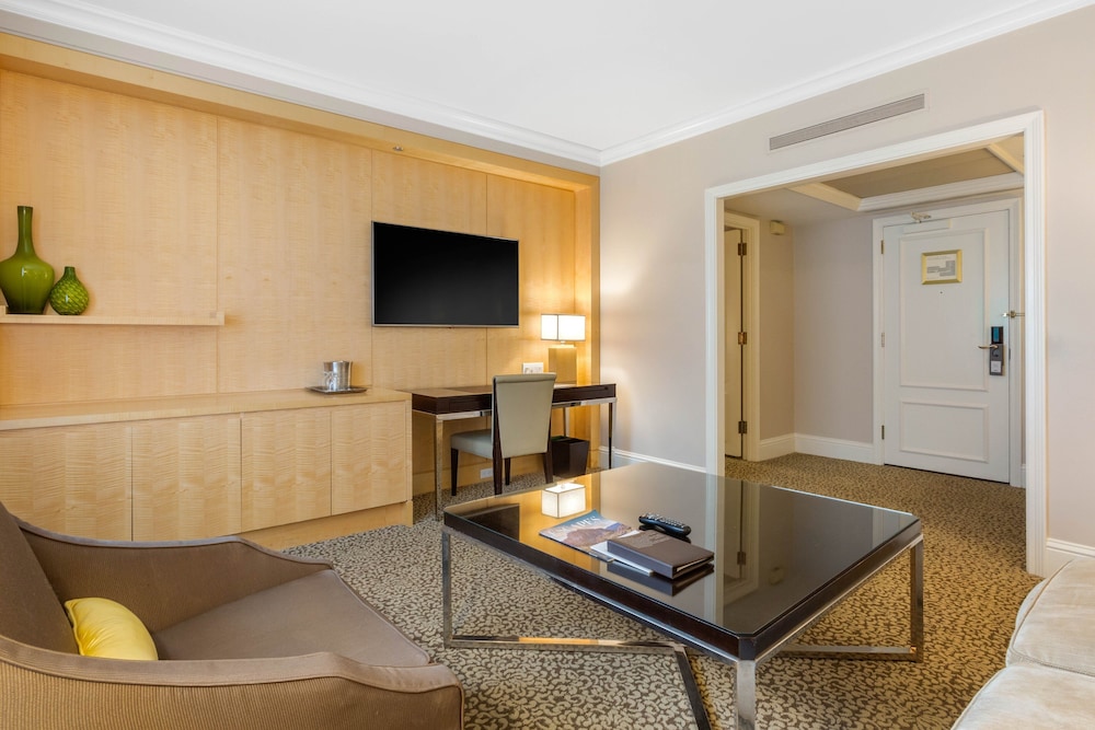 Omni Berkshire Place - photo 69