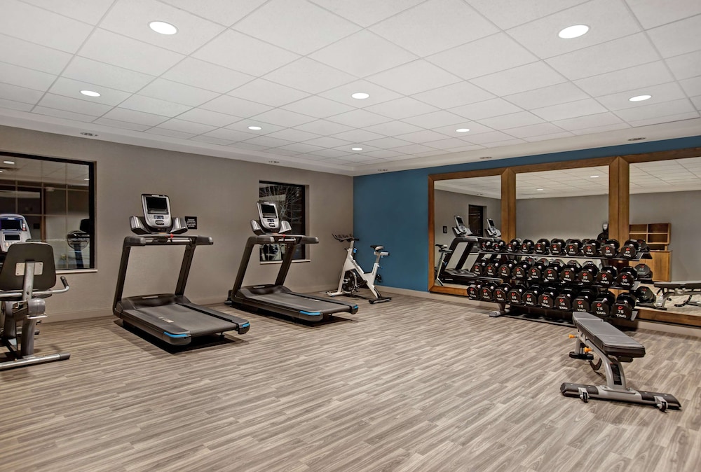 Hampton Inn Westfield - photo 27