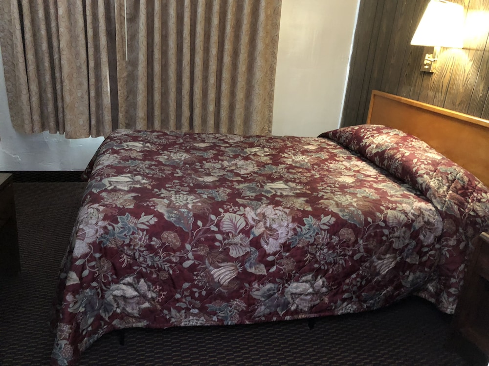Sun 'N Snow Hotel - photo 41