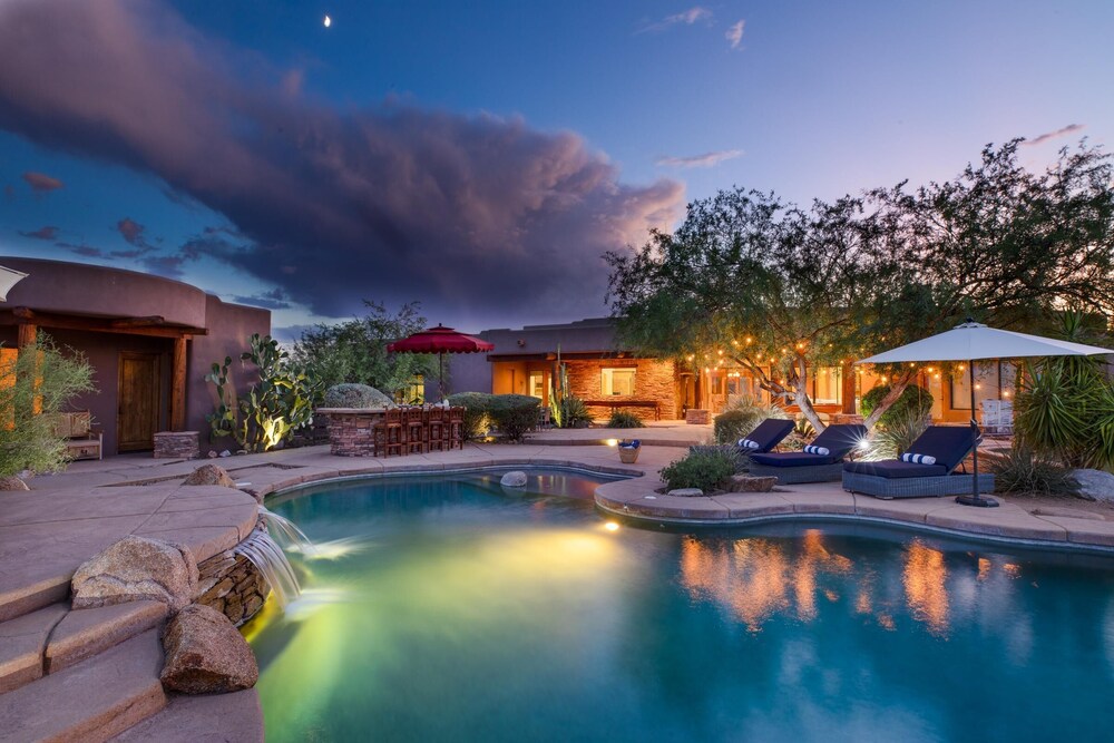 Westland by Avantstay Desert Oasis w Mountain View Pool & Basketball Court Scottsdale — hotel in Scottsdale