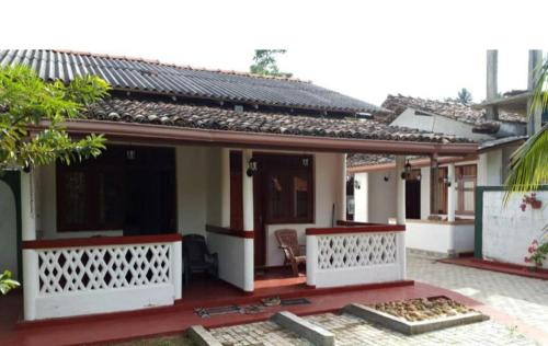 River Side Holiday Inn - last minute hotel in Weligama