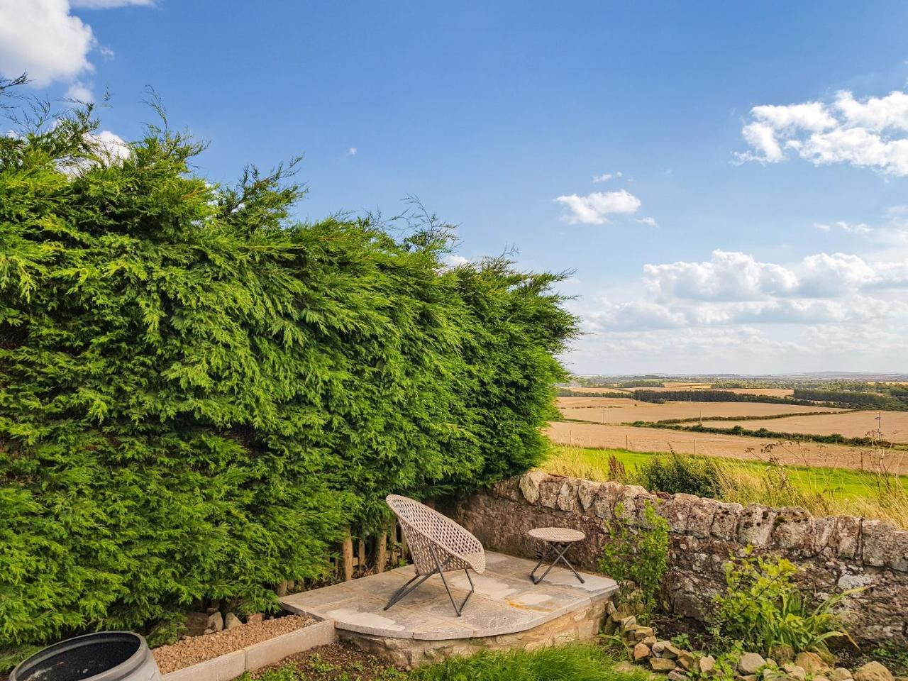 Maines Farm Cottage — 4-Star Luxury Hotel in Chirnside, United Kingdom