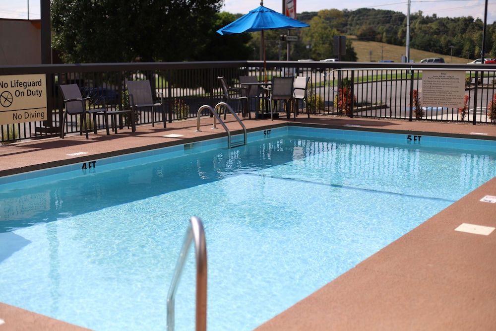 Hampton Inn Greeneville - featured photo