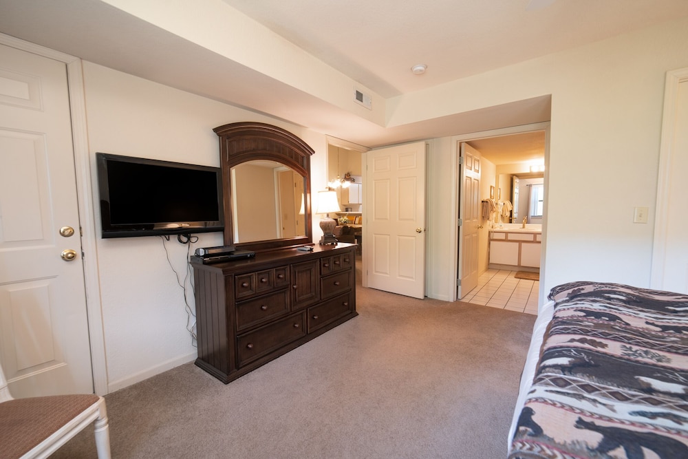 Pointe Royale Condominium Resort & Golf Course - photo 9