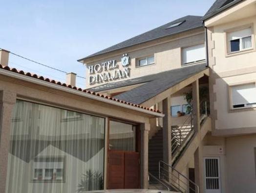 Hotel Dinajan in Vilanova De Arousa, Spain