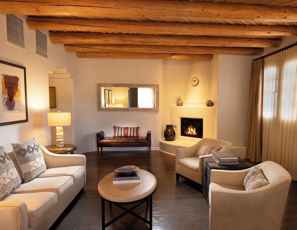 Rosewood Inn of the Anasazi - photo 12