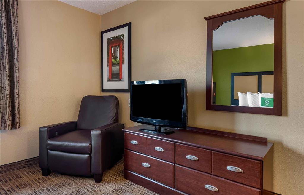 Extended Stay America Suites Rochester North - photo 14